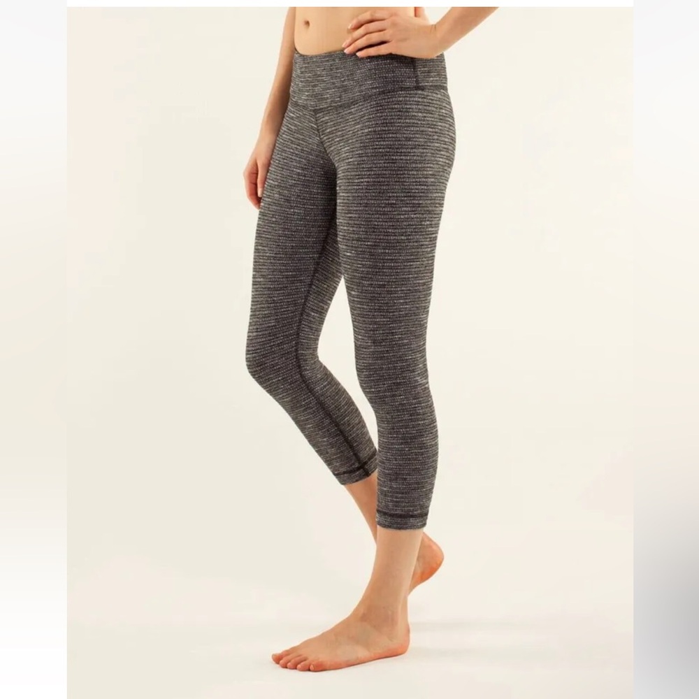 Lululemon Wunder Under 21" Crop Leggings Luon Variegated Knit Heathered